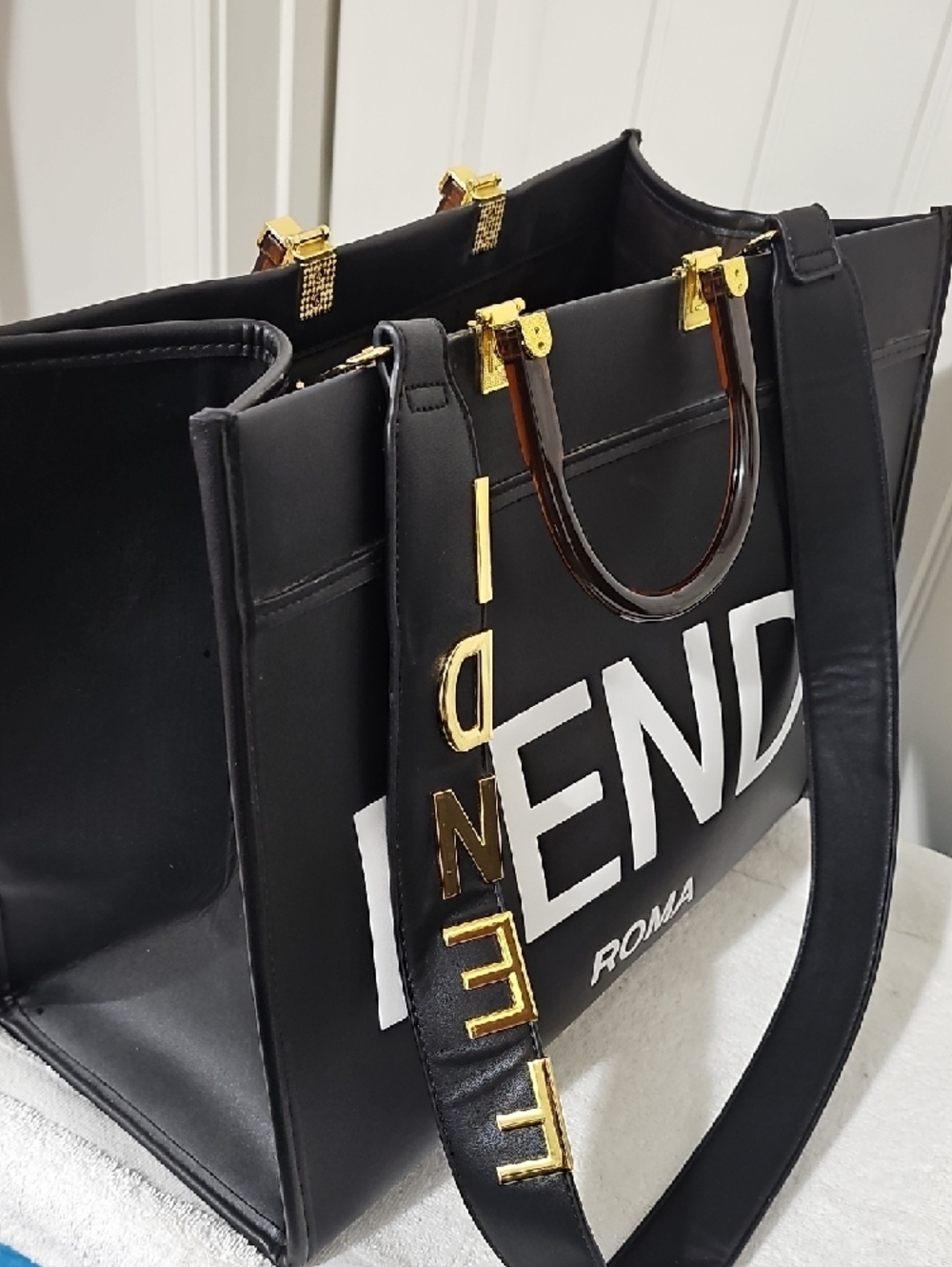 Fendi Black Leather Roma Logo Tote with Gold Accents - Picture 6 of 7